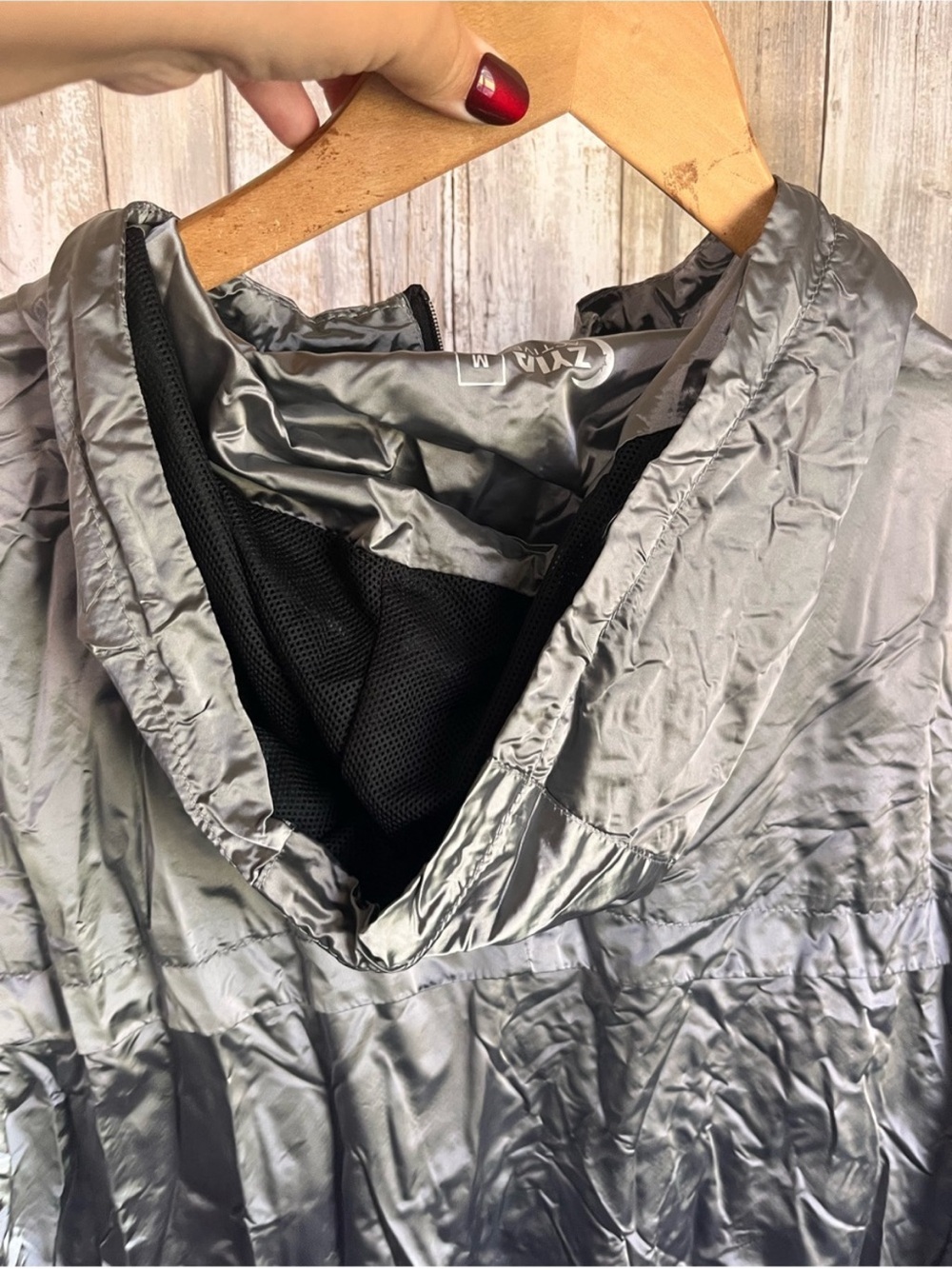 ZYIA Active Silver Galaxy Jacket Medium Metallic Hooded Windbreaker - Picture 6 of 8